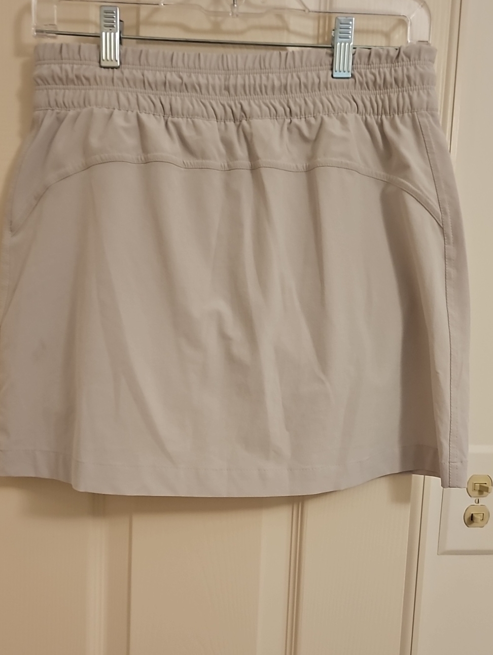 Athleta Drawstring Mini Skort In Beige - Picture 2 of 3